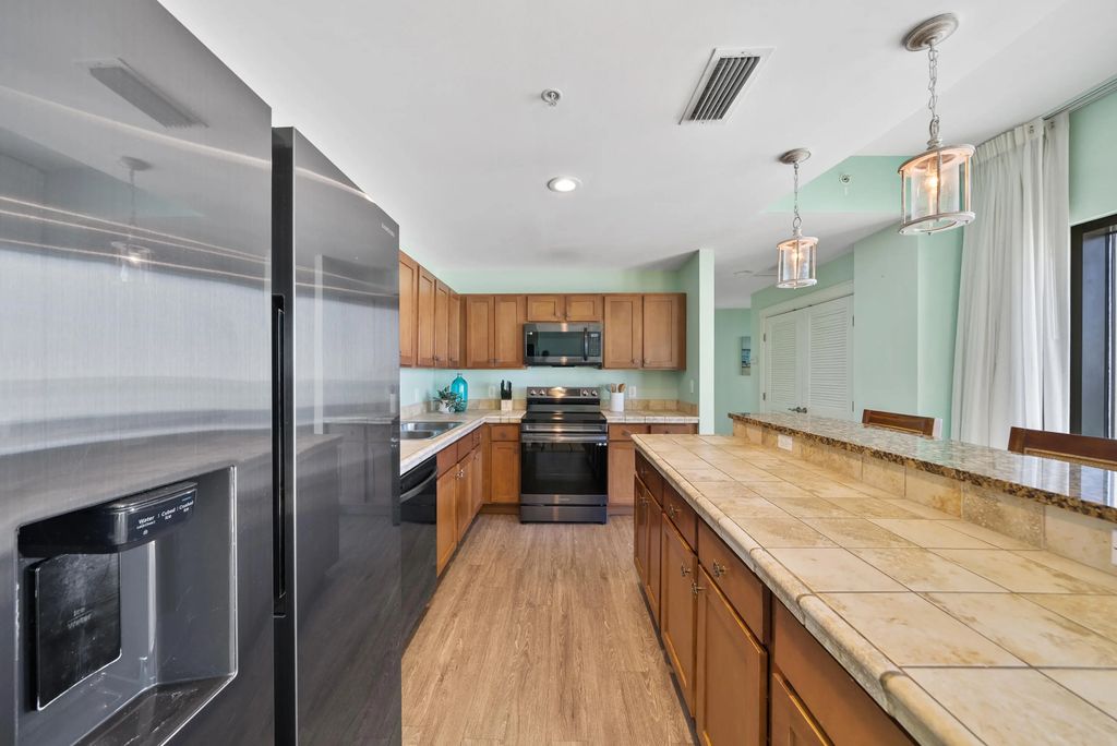10 of 62 - 15100 Front Beach Road Unit 1604, Panama City Beach, FL