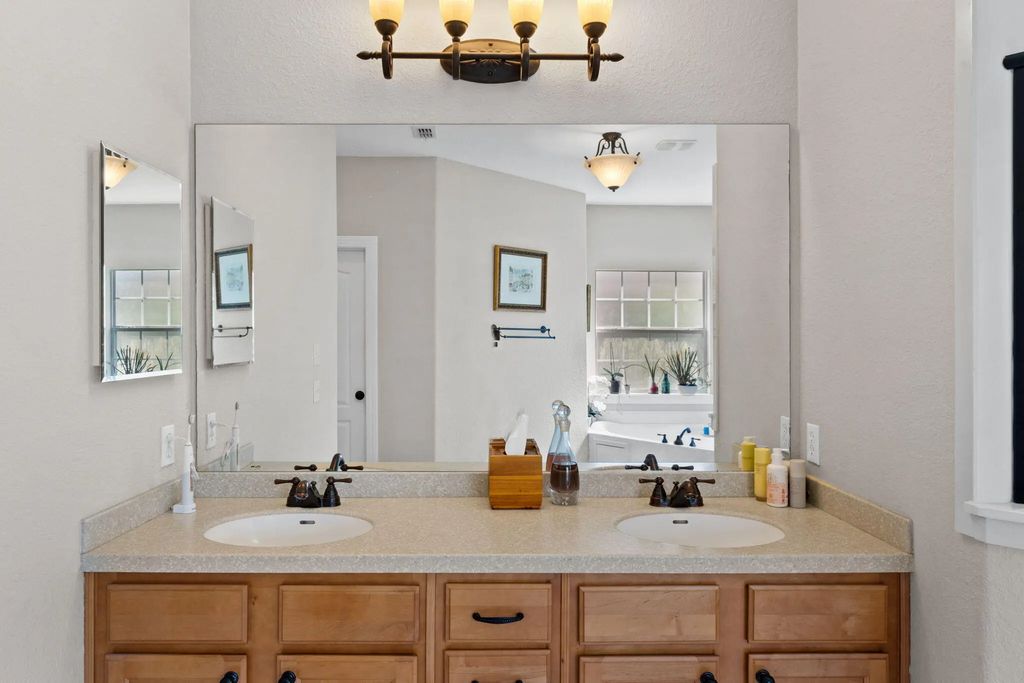 21 of 85 - 239 Mango Lane, Freeport, FL