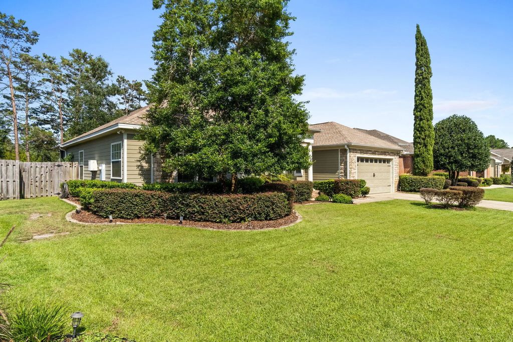 75 of 85 - 239 Mango Lane, Freeport, FL