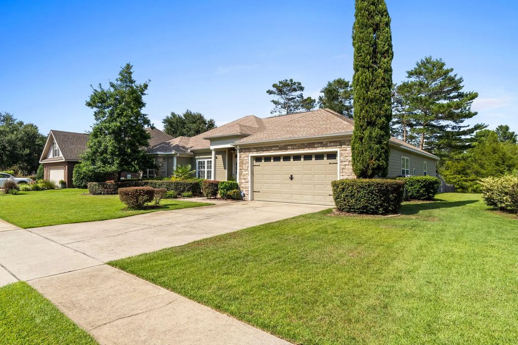 77 of 85 - 239 Mango Lane, Freeport, FL