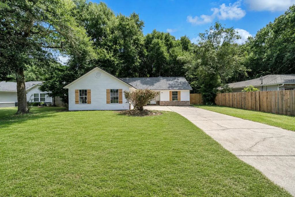4855 Kensington Lane, Crestview