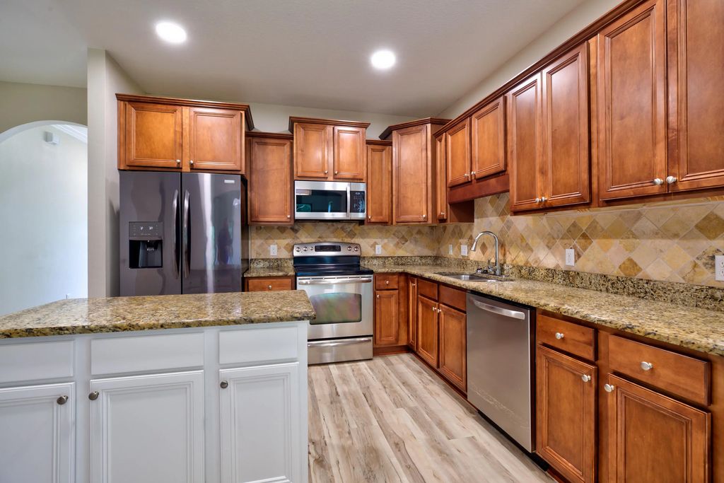 13 of 40 - 55 N Marsh Landing, Freeport, FL