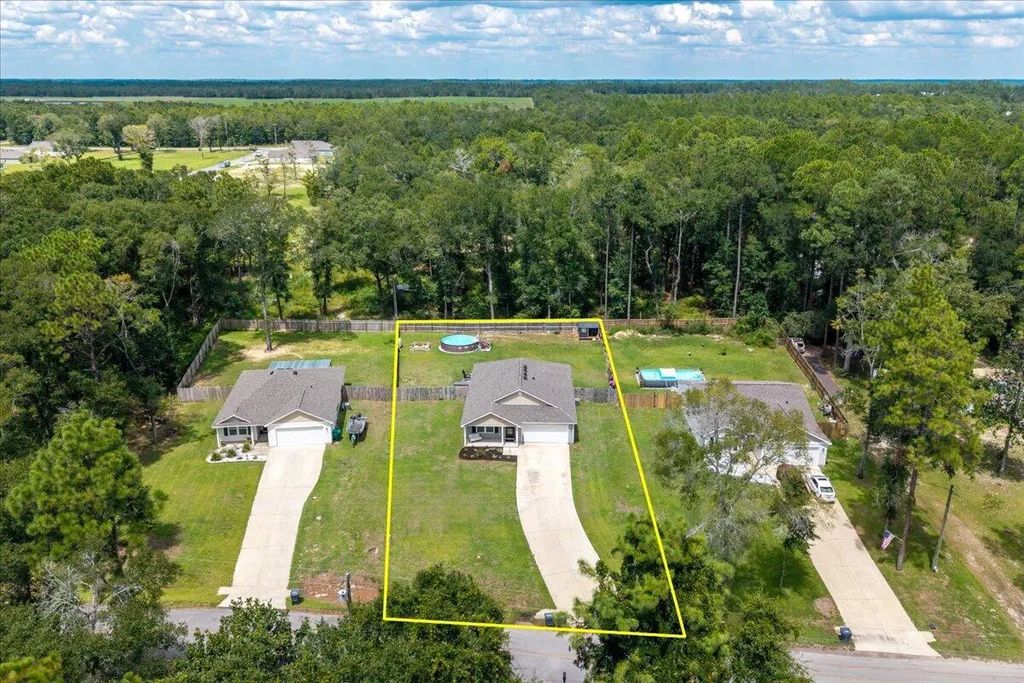 148 Squirrel Road, DeFuniak Springs