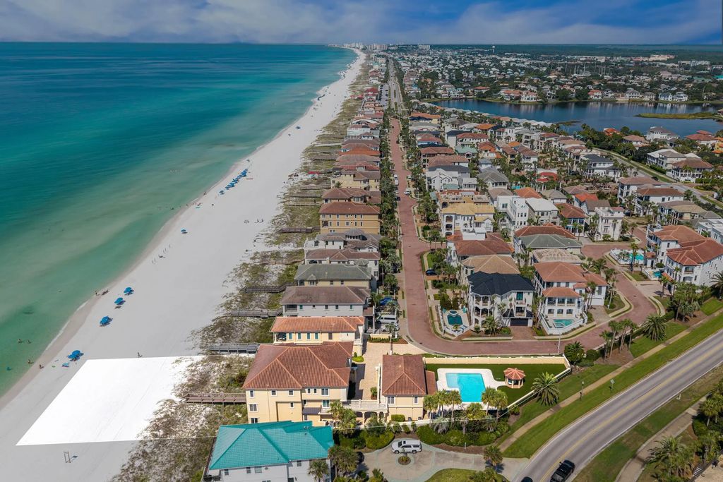 4772 Ocean Boulevard, Destin