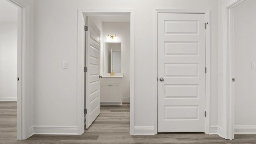 4 of 37 - 258 W Farm Owl Drive, Freeport, FL
