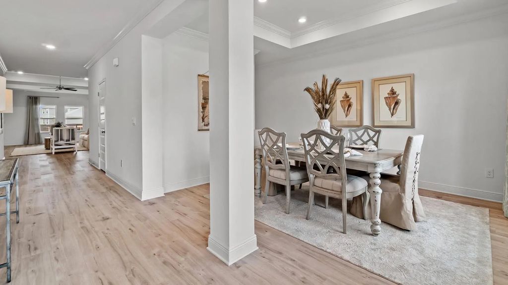 4 of 32 - 270 W Farm Owl Drive, Freeport, FL