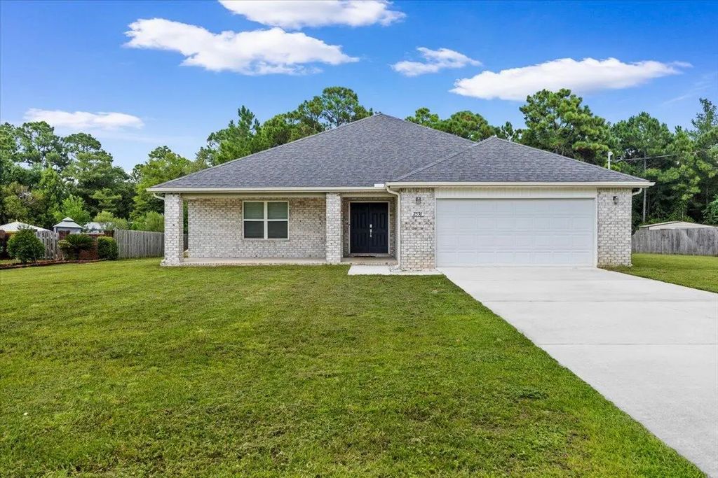 2536 Bluewater Drive, Navarre