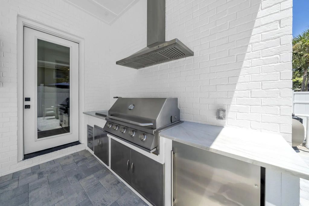 26 of 77 - 222 Miami Street, Miramar Beach, FL