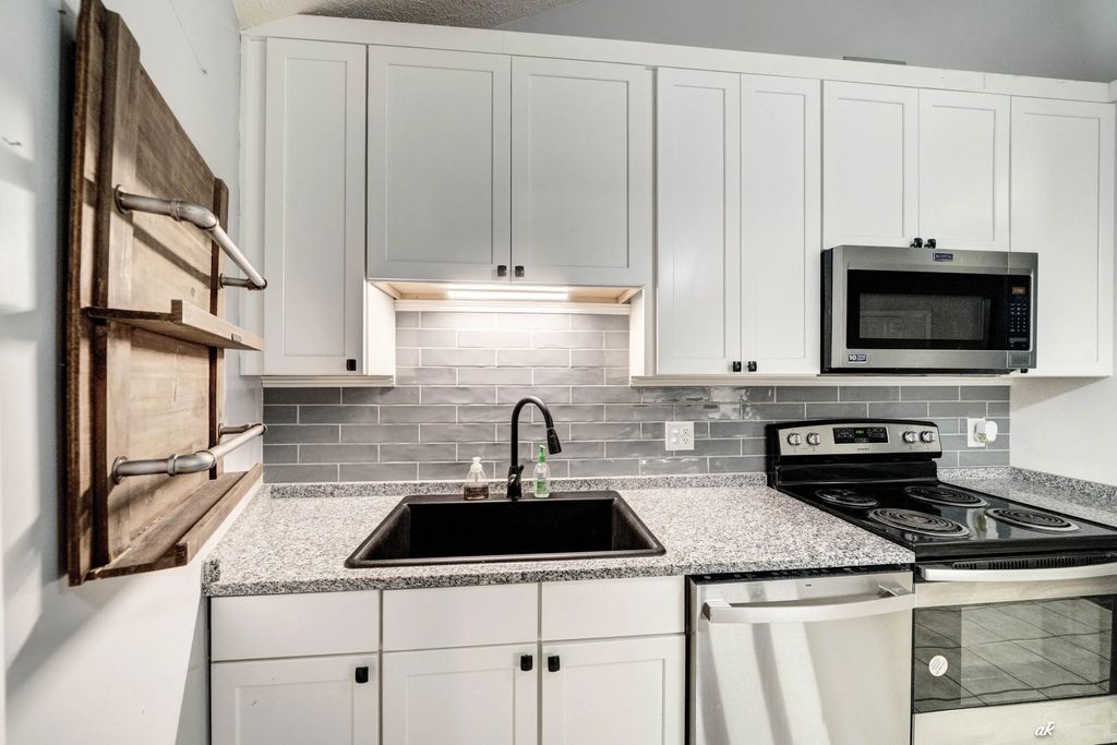 10 of 60 - 13801 Bay Avenue, Panama City Beach, FL