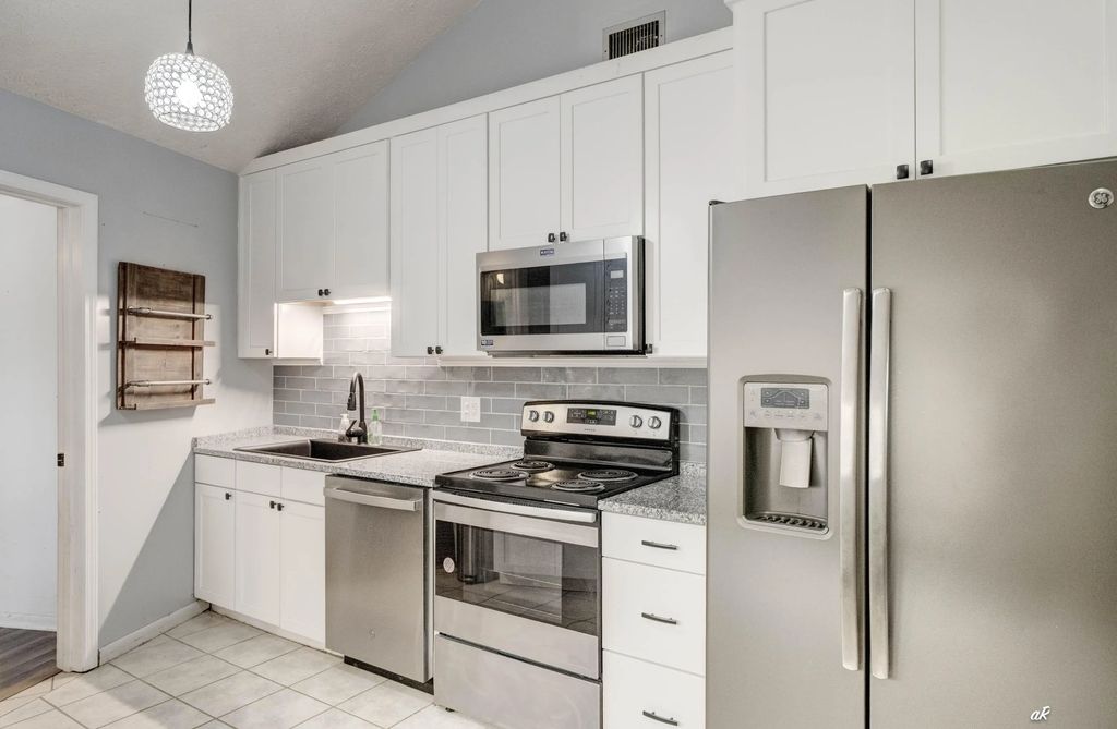 9 of 60 - 13801 Bay Avenue, Panama City Beach, FL