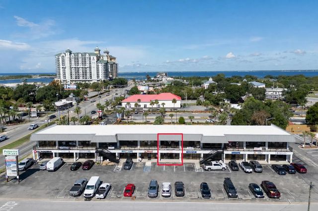 127 Harbor Boulevard 7, Destin.