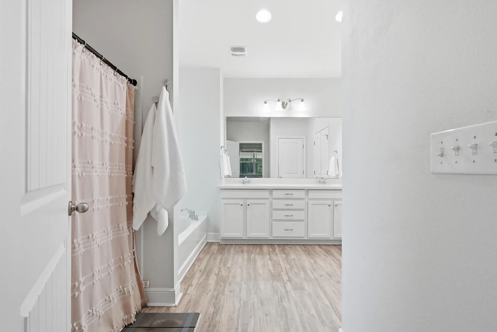 35 of 68 - 24 Brighton Cove, Freeport, FL
