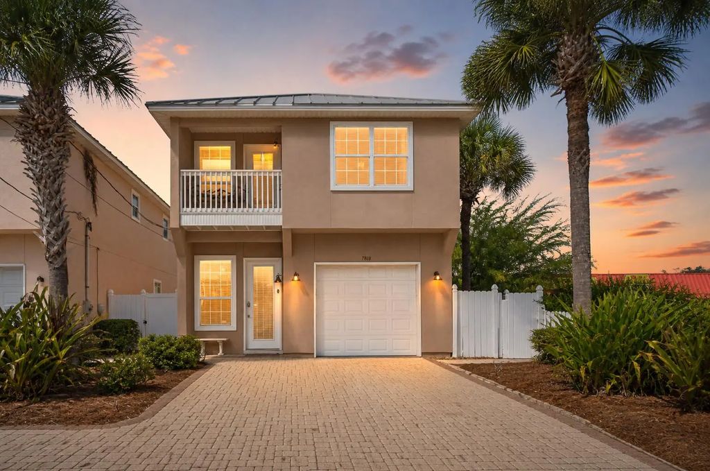 7818 Thomas Drive, Panama City