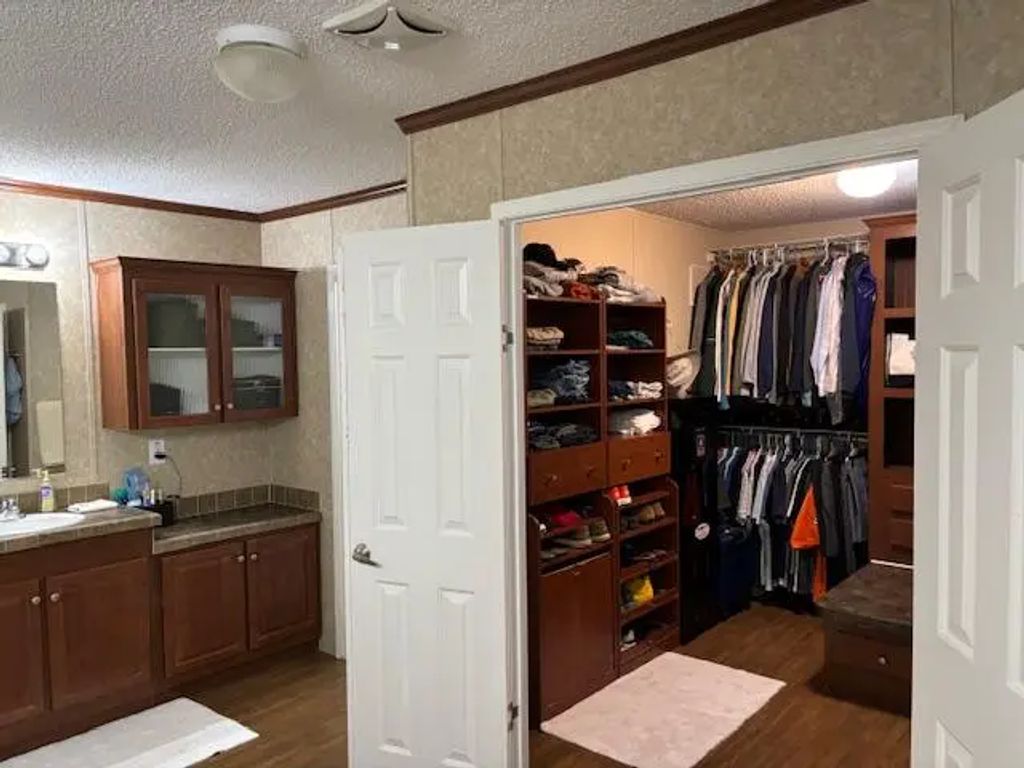 17 of 36 - 24 Palmetto Avenue, Freeport, FL
