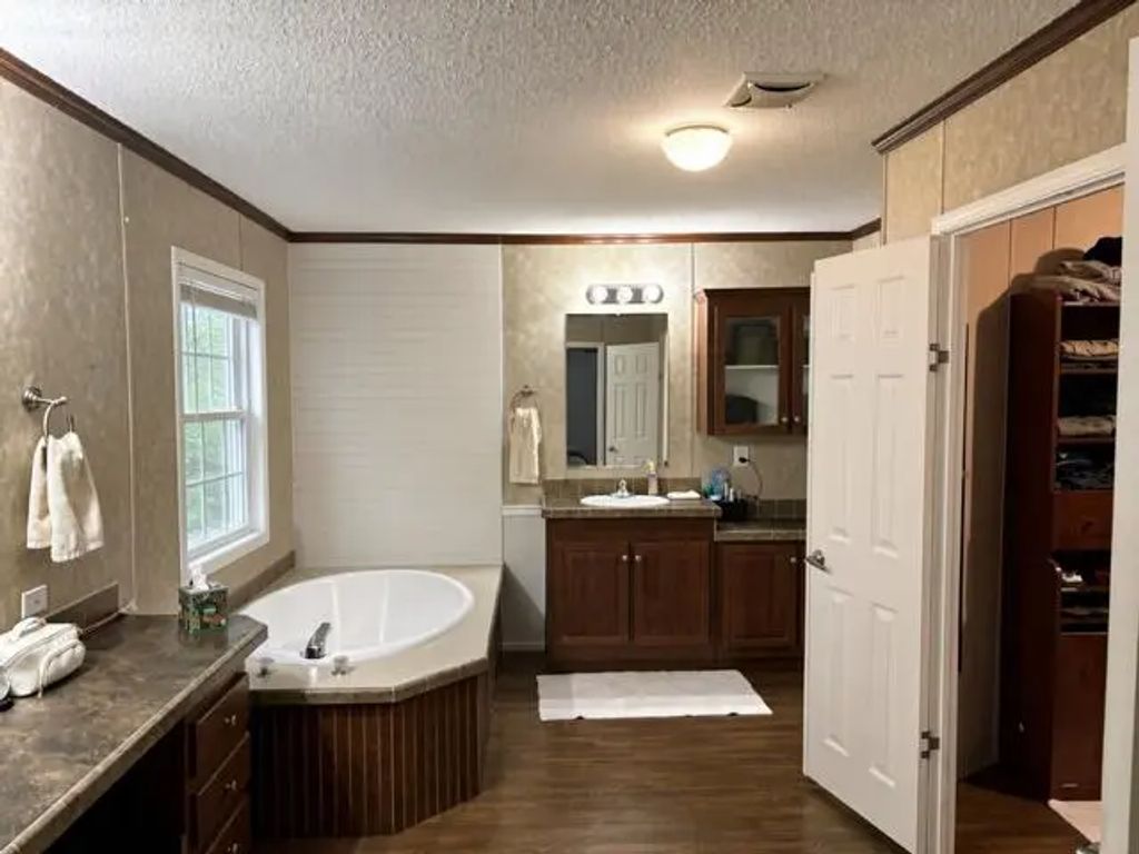 18 of 36 - 24 Palmetto Avenue, Freeport, FL