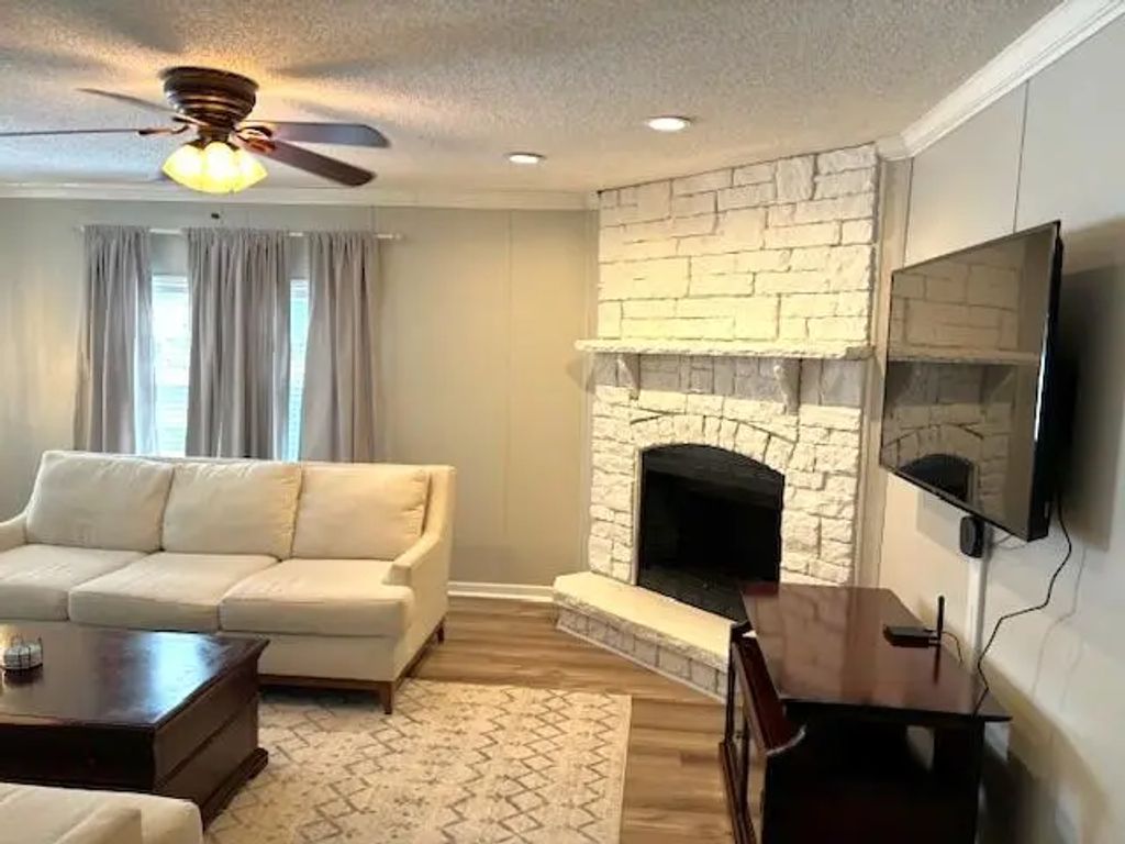 25 of 36 - 24 Palmetto Avenue, Freeport, FL