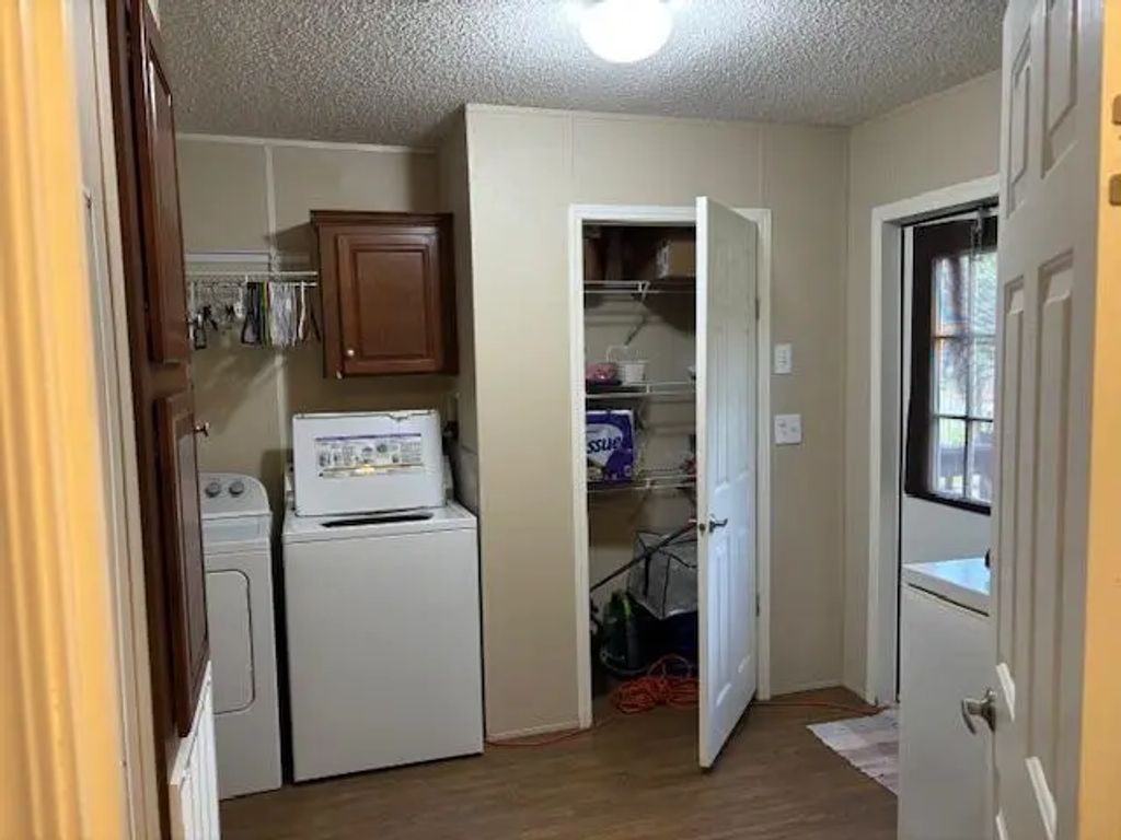 35 of 36 - 24 Palmetto Avenue, Freeport, FL