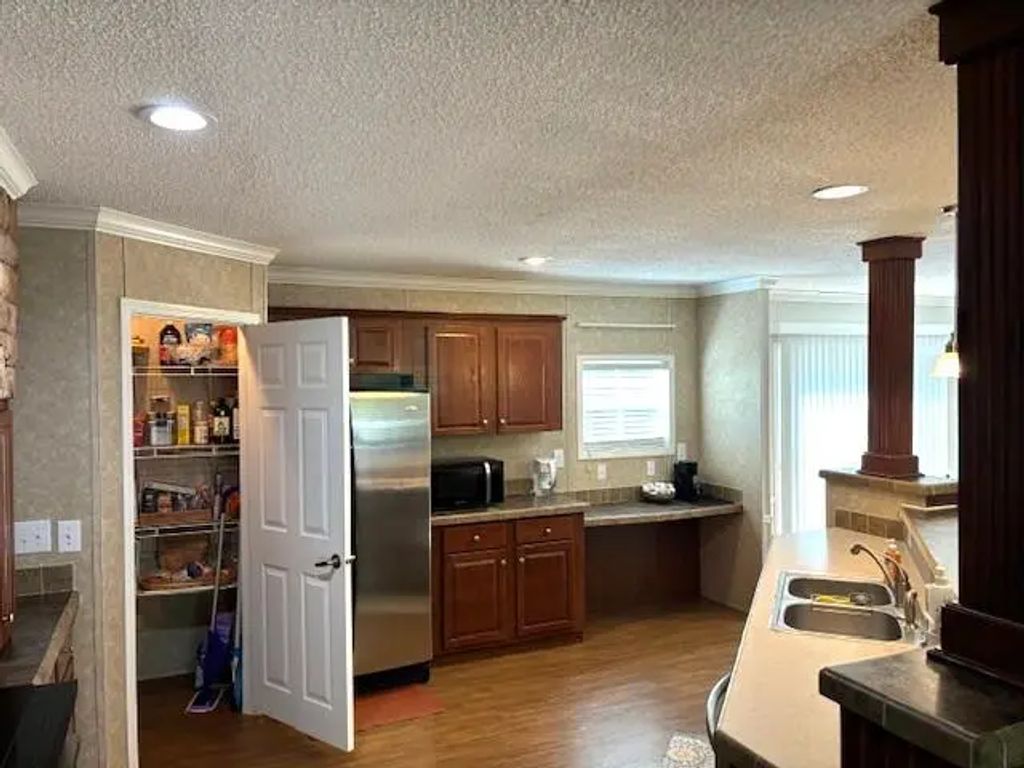 9 of 36 - 24 Palmetto Avenue, Freeport, FL