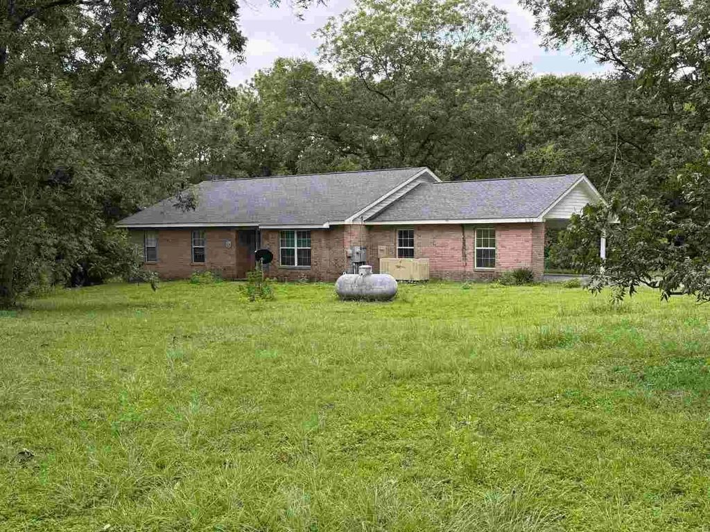 6100 Barnes Road, Crestview