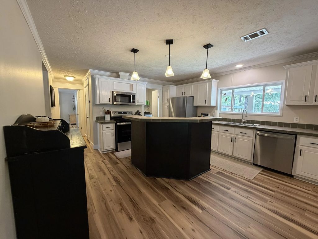 11 of 44 - 927 Black Creek Boulevard, Freeport, FL