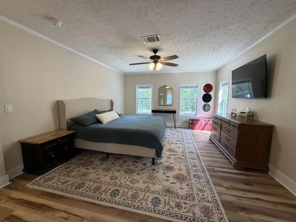 17 of 44 - 927 Black Creek Boulevard, Freeport, FL