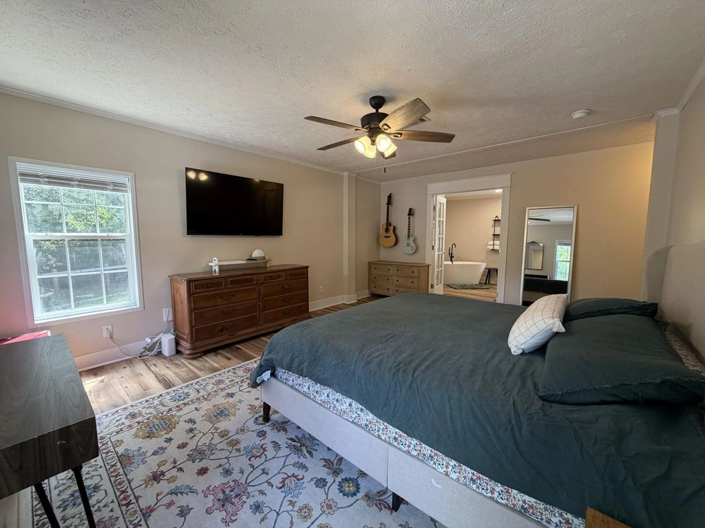 19 of 44 - 927 Black Creek Boulevard, Freeport, FL