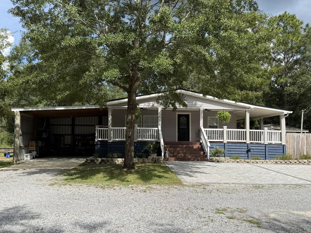 2 of 44 - 927 Black Creek Boulevard, Freeport, FL