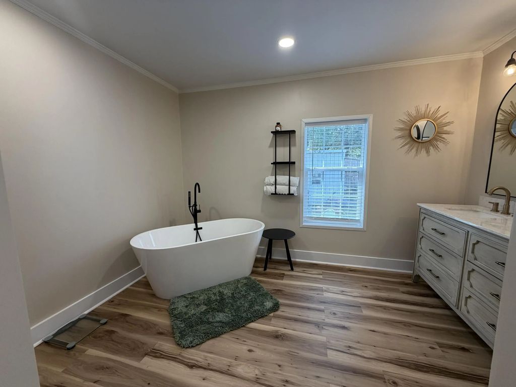 22 of 44 - 927 Black Creek Boulevard, Freeport, FL