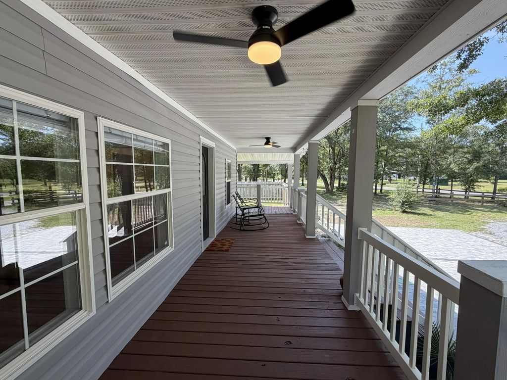 32 of 44 - 927 Black Creek Boulevard, Freeport, FL
