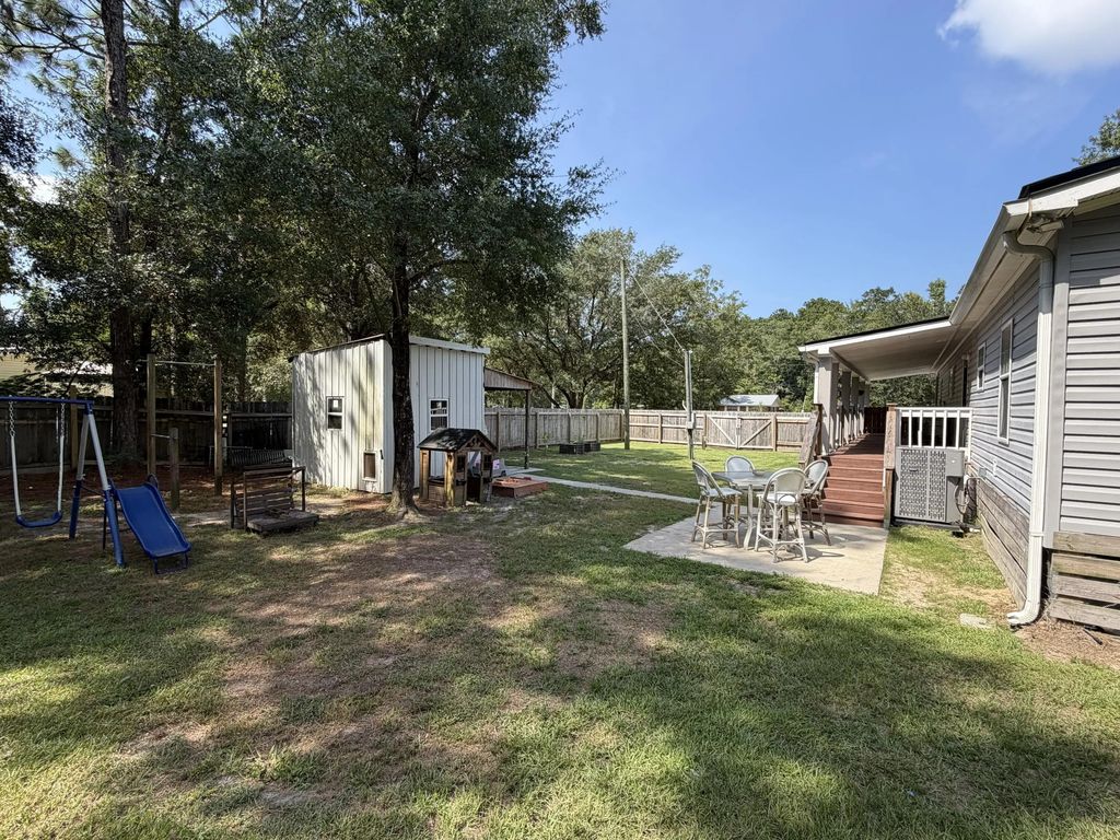 37 of 44 - 927 Black Creek Boulevard, Freeport, FL