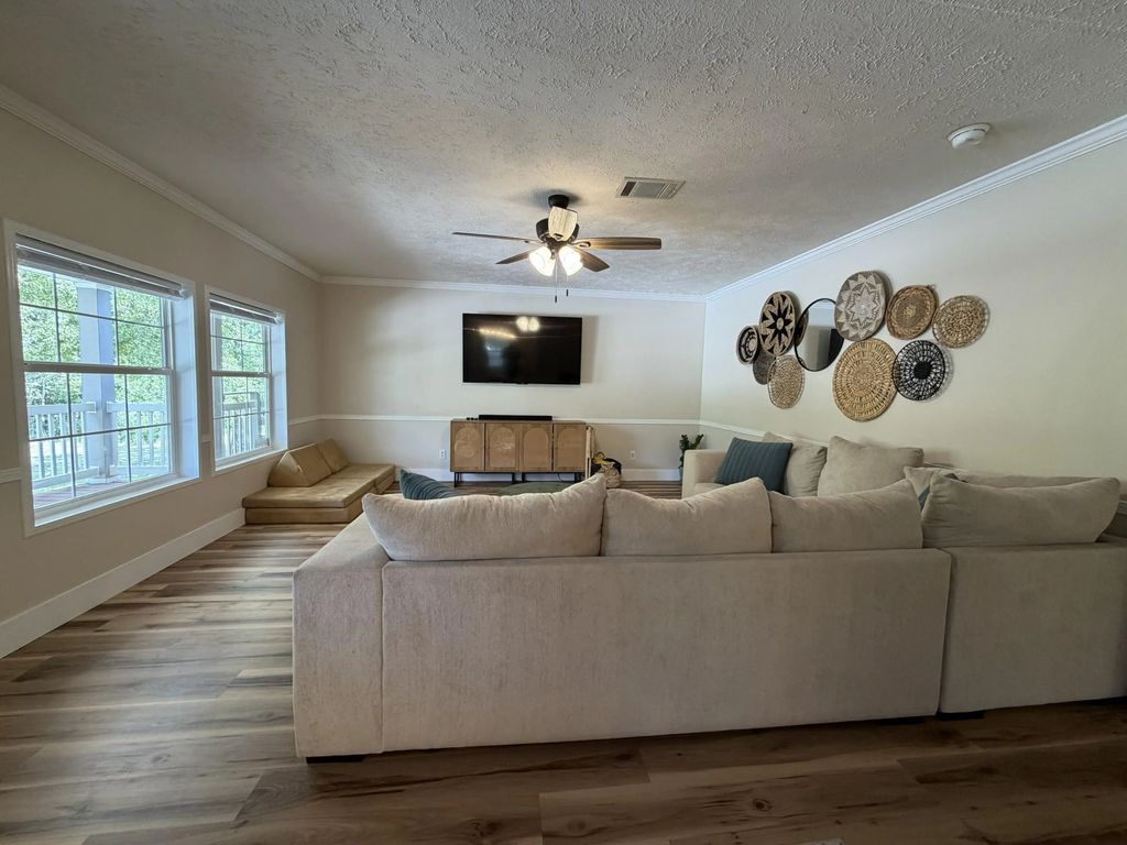6 of 44 - 927 Black Creek Boulevard, Freeport, FL