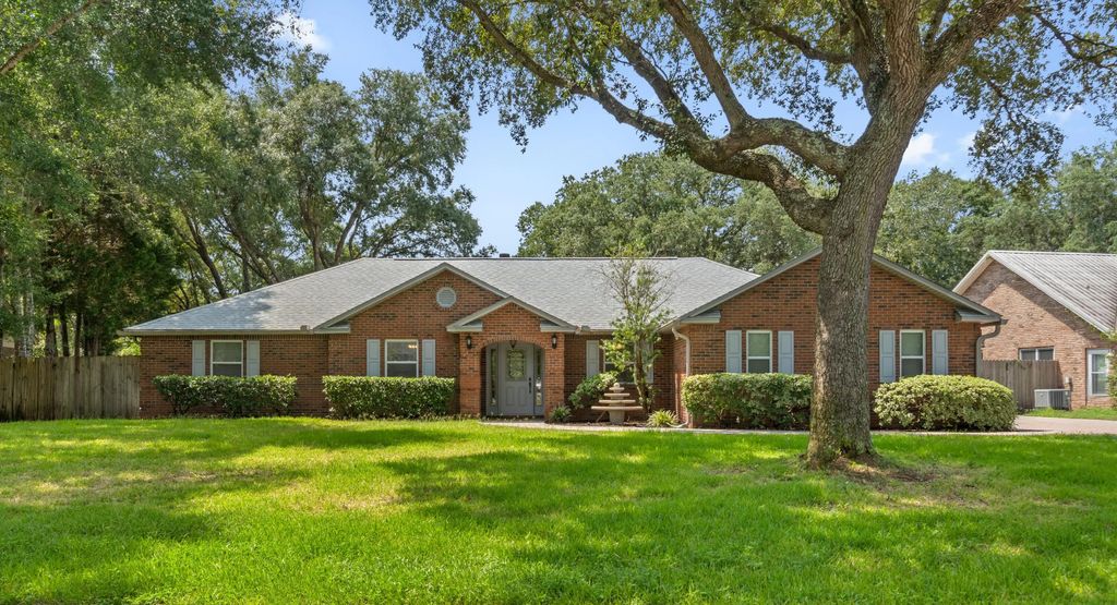 6805 Avenida De Galvez, Navarre