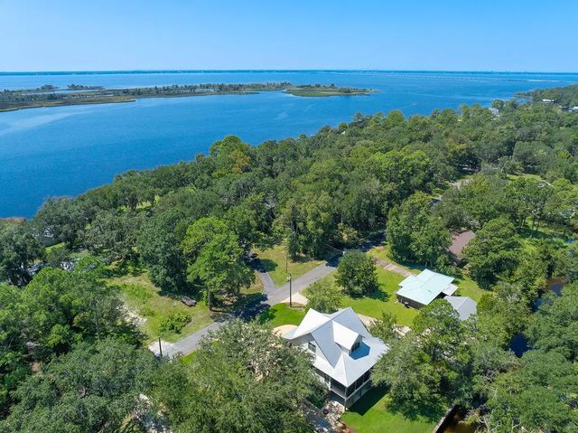 Photo of Listing #1010990