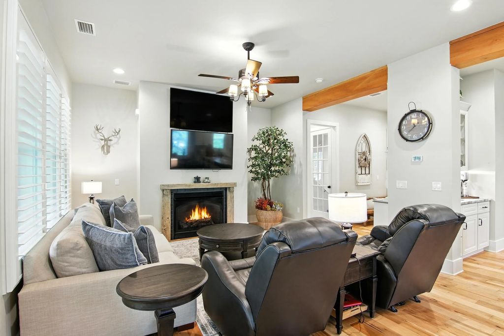 14 of 68 - 400 Pitts Bayshore Drive, Freeport, FL