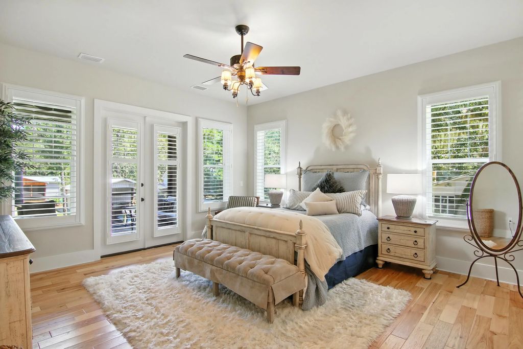 27 of 68 - 400 Pitts Bayshore Drive, Freeport, FL