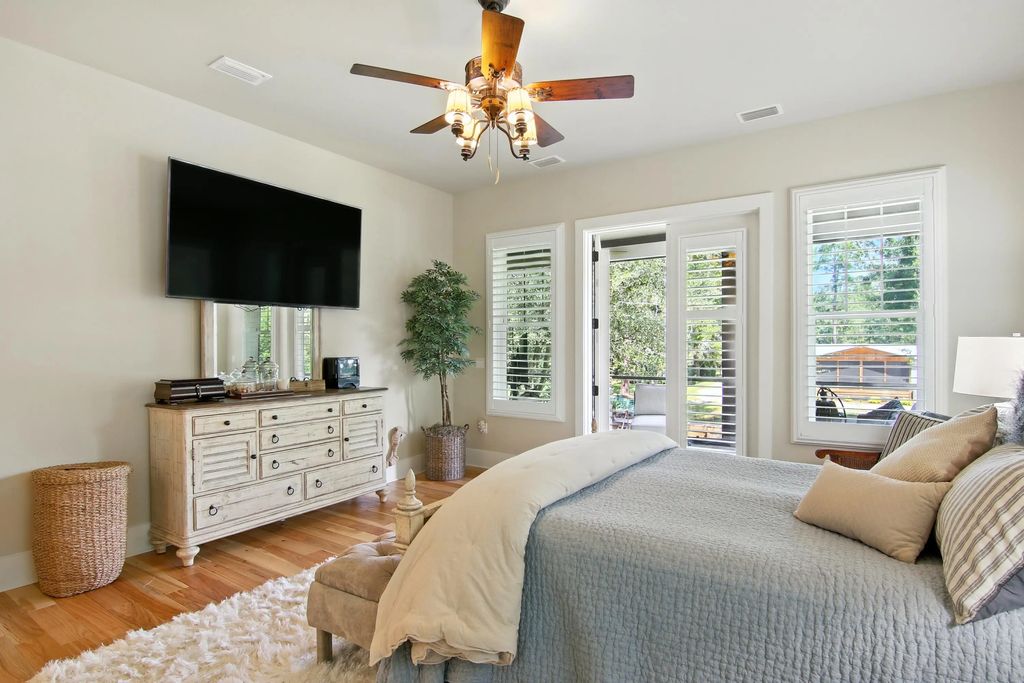 28 of 68 - 400 Pitts Bayshore Drive, Freeport, FL