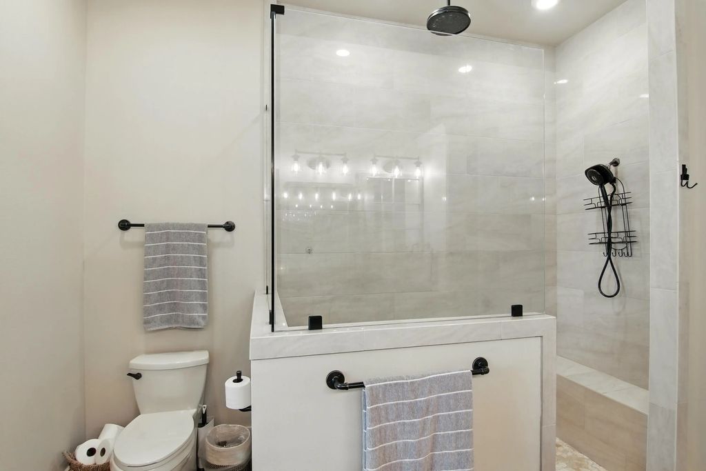 32 of 68 - 400 Pitts Bayshore Drive, Freeport, FL