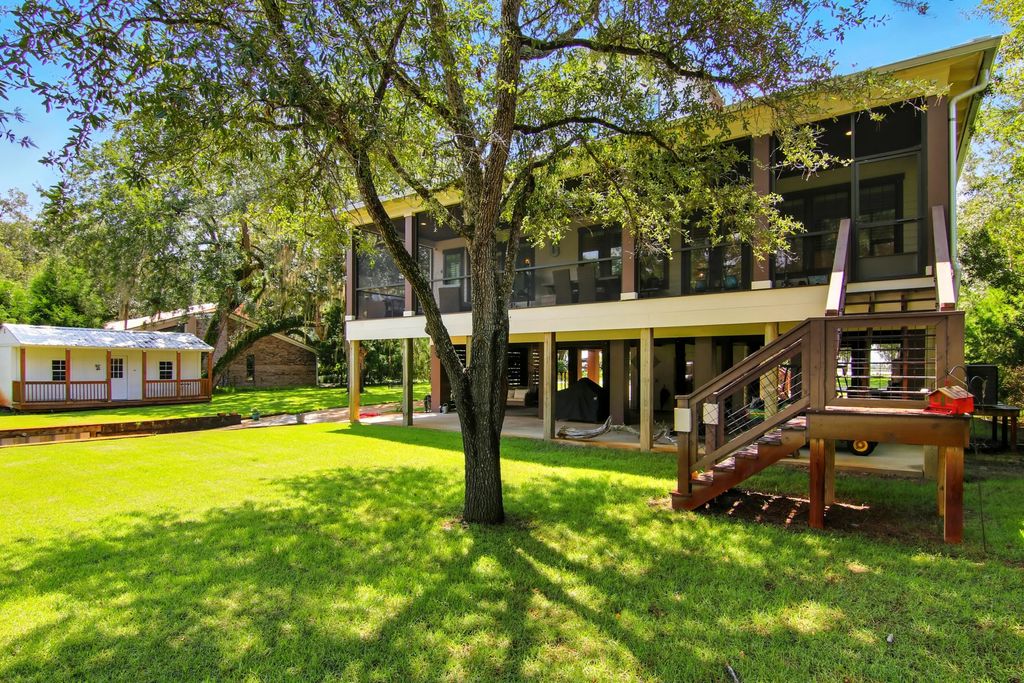 47 of 68 - 400 Pitts Bayshore Drive, Freeport, FL