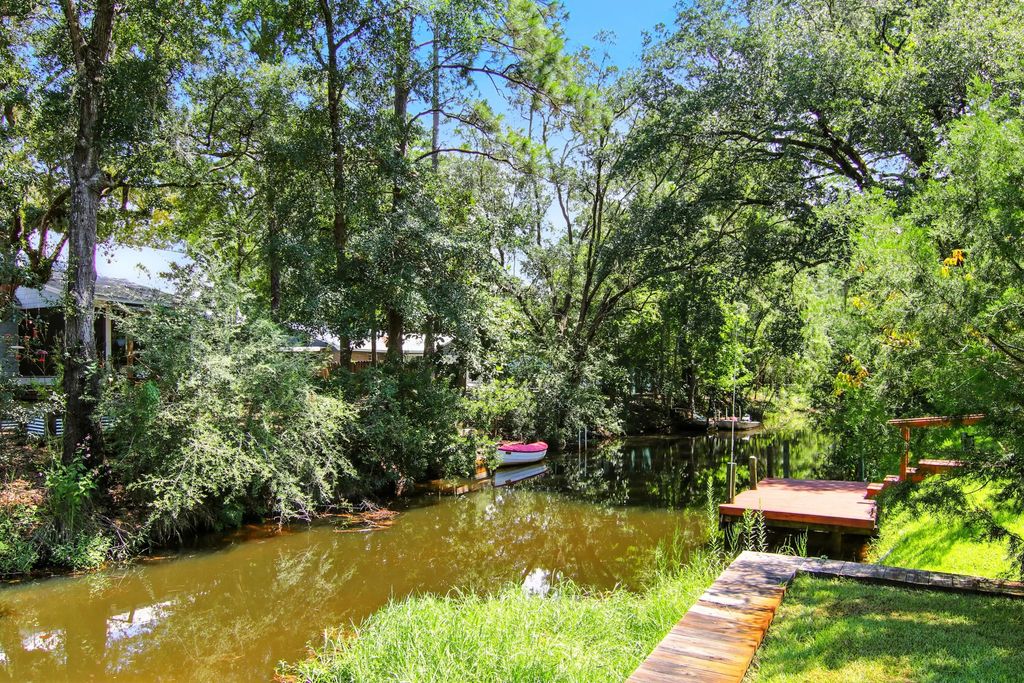 52 of 68 - 400 Pitts Bayshore Drive, Freeport, FL