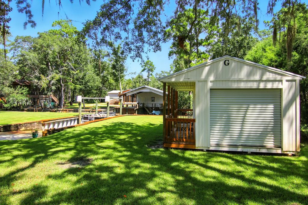 54 of 68 - 400 Pitts Bayshore Drive, Freeport, FL