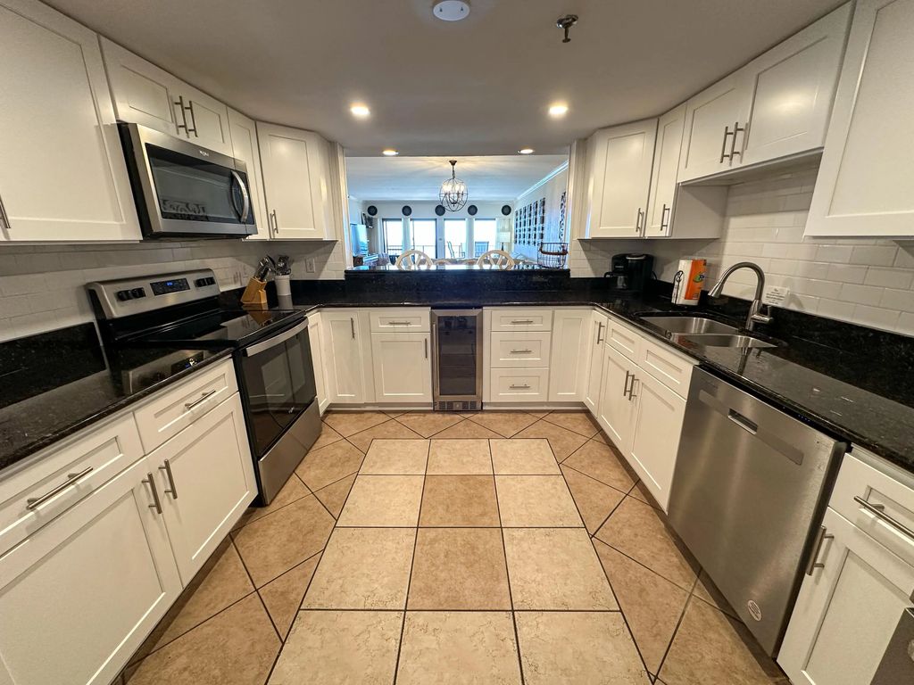 1010 E Hwy 98 902, Destin