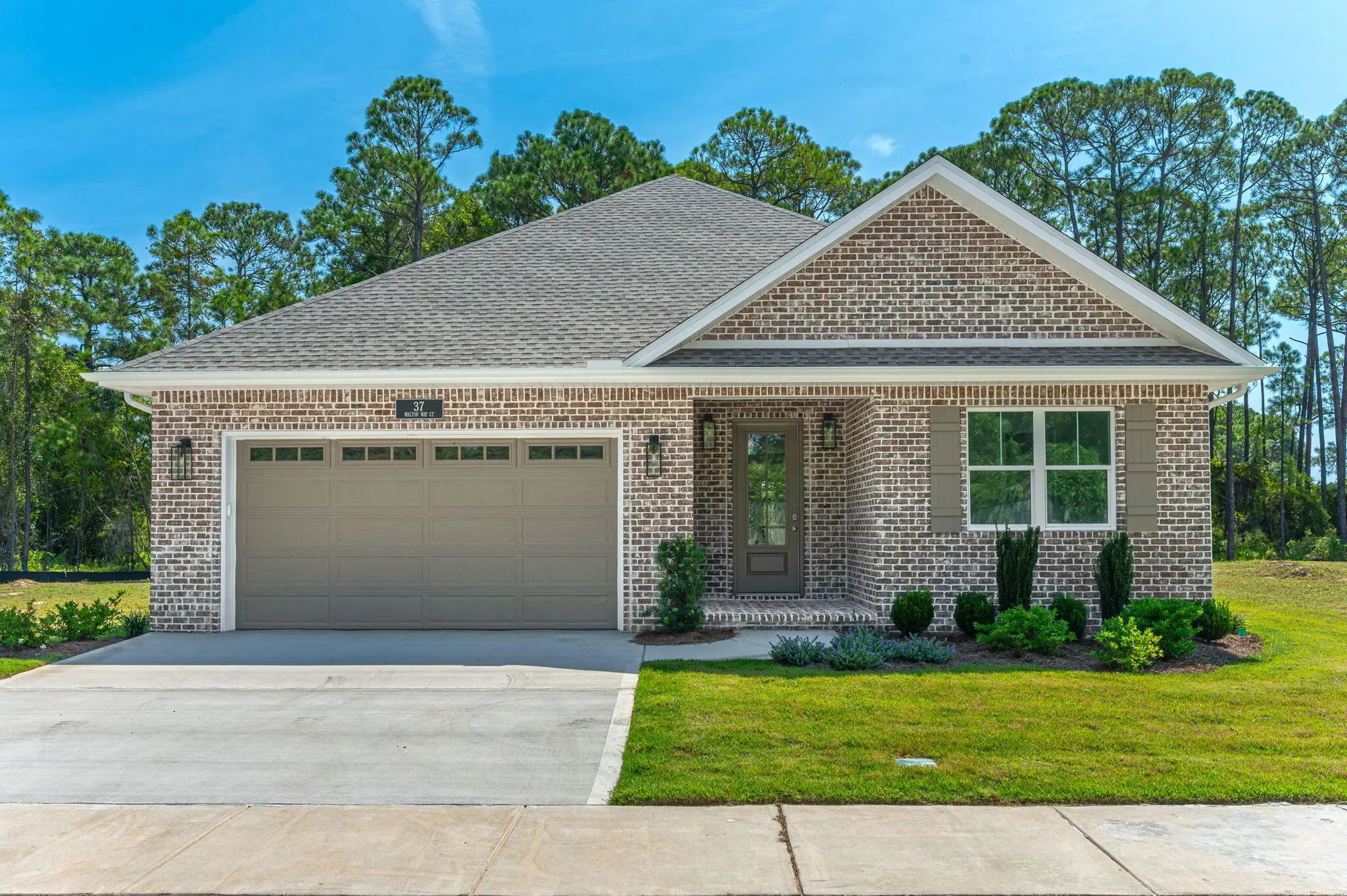 Photo of Listing #1010925