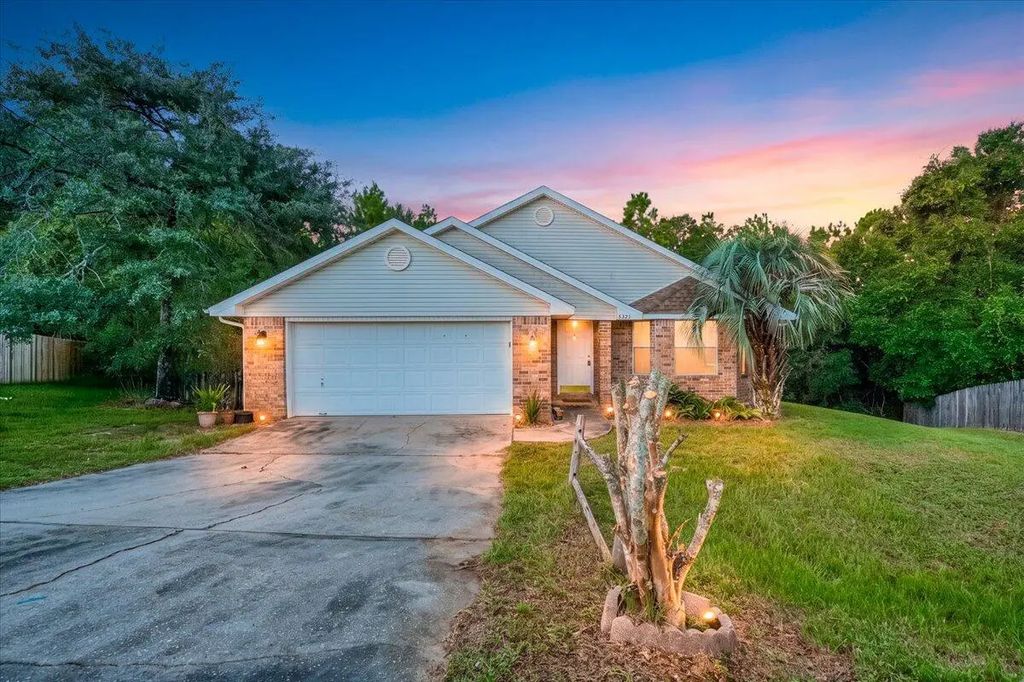 5327 Whitney Court, Crestview
