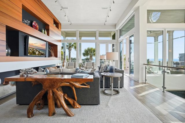 461 Blue Mountain Road, Santa Rosa Beach.