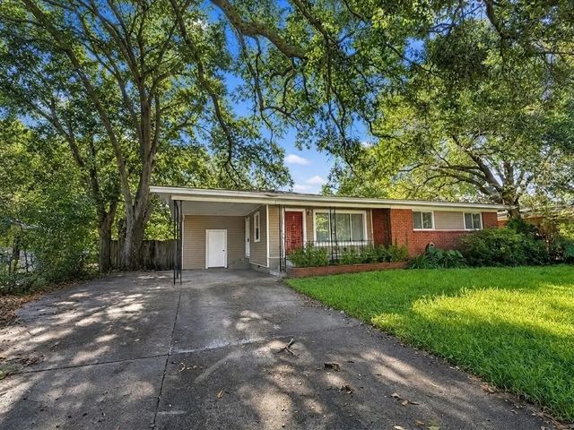 Photo of Listing #1010916