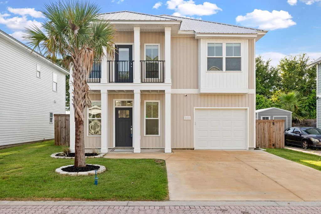 309 Raven Lane, Panama City