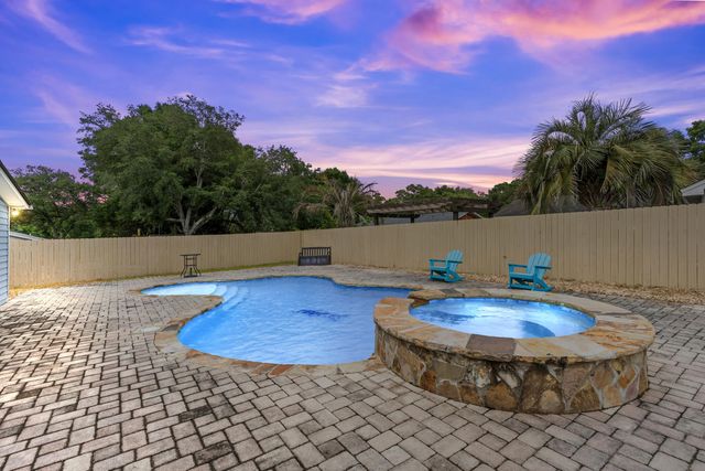 Photo of Listing #1011018