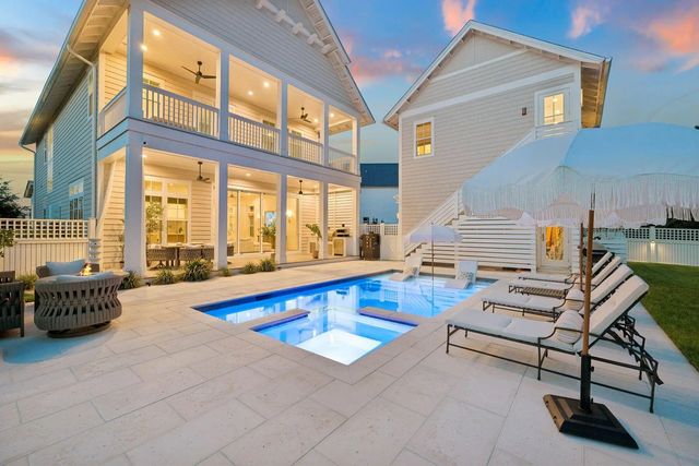 Photo of Listing #1012253