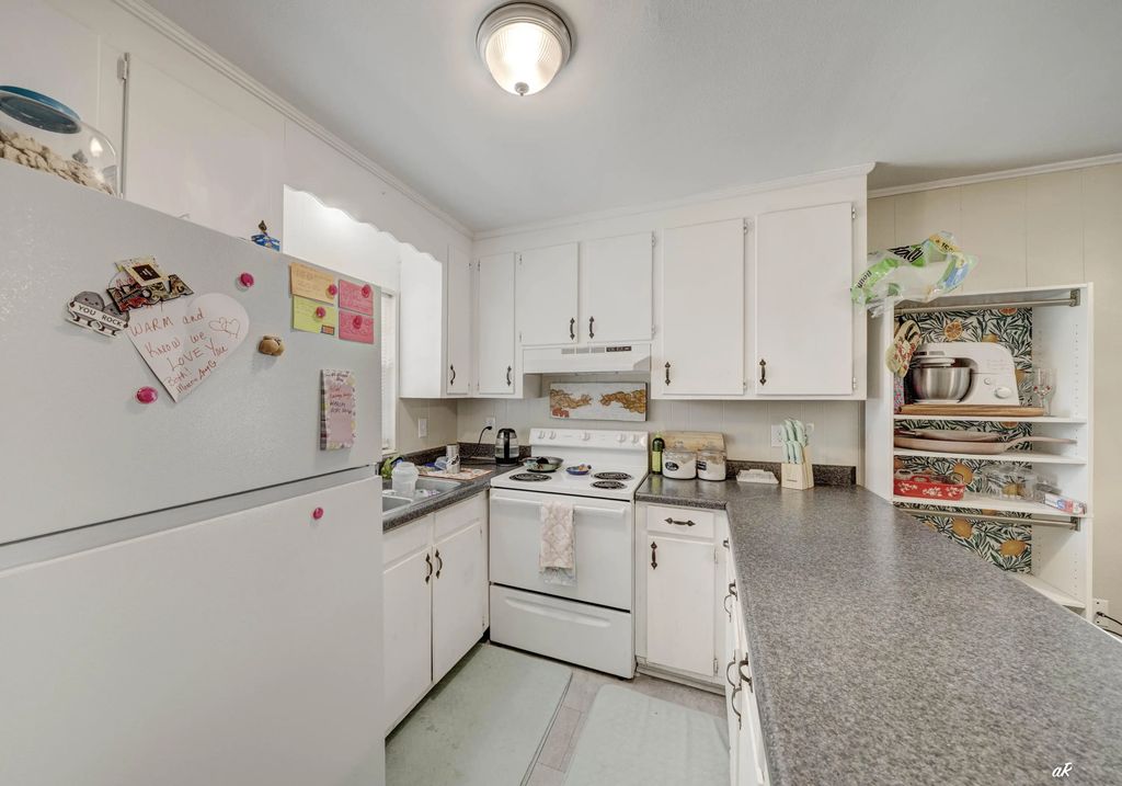 8 of 29 - 5725 Sunset Avenue, Panama City Beach, FL