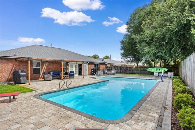 Photo of Listing #1011055